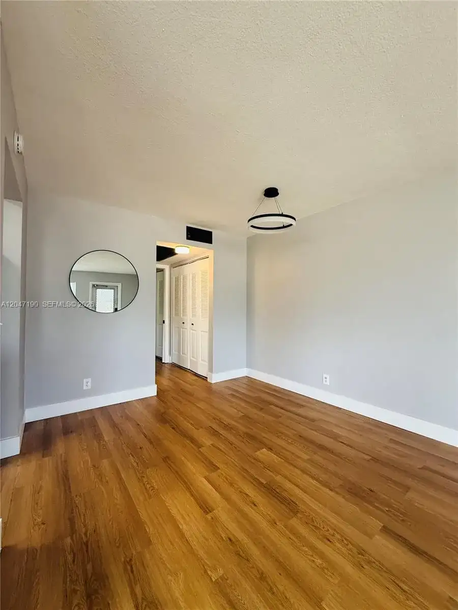 21 Windsor B # b, West Palm Beach FL 33417 photo 3