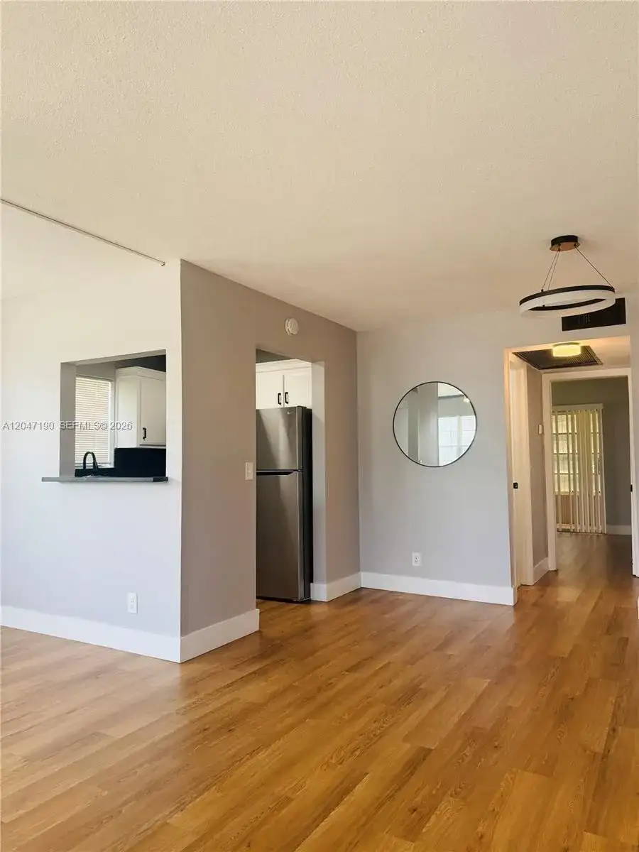 21 Windsor B # b, West Palm Beach FL 33417 photo 4