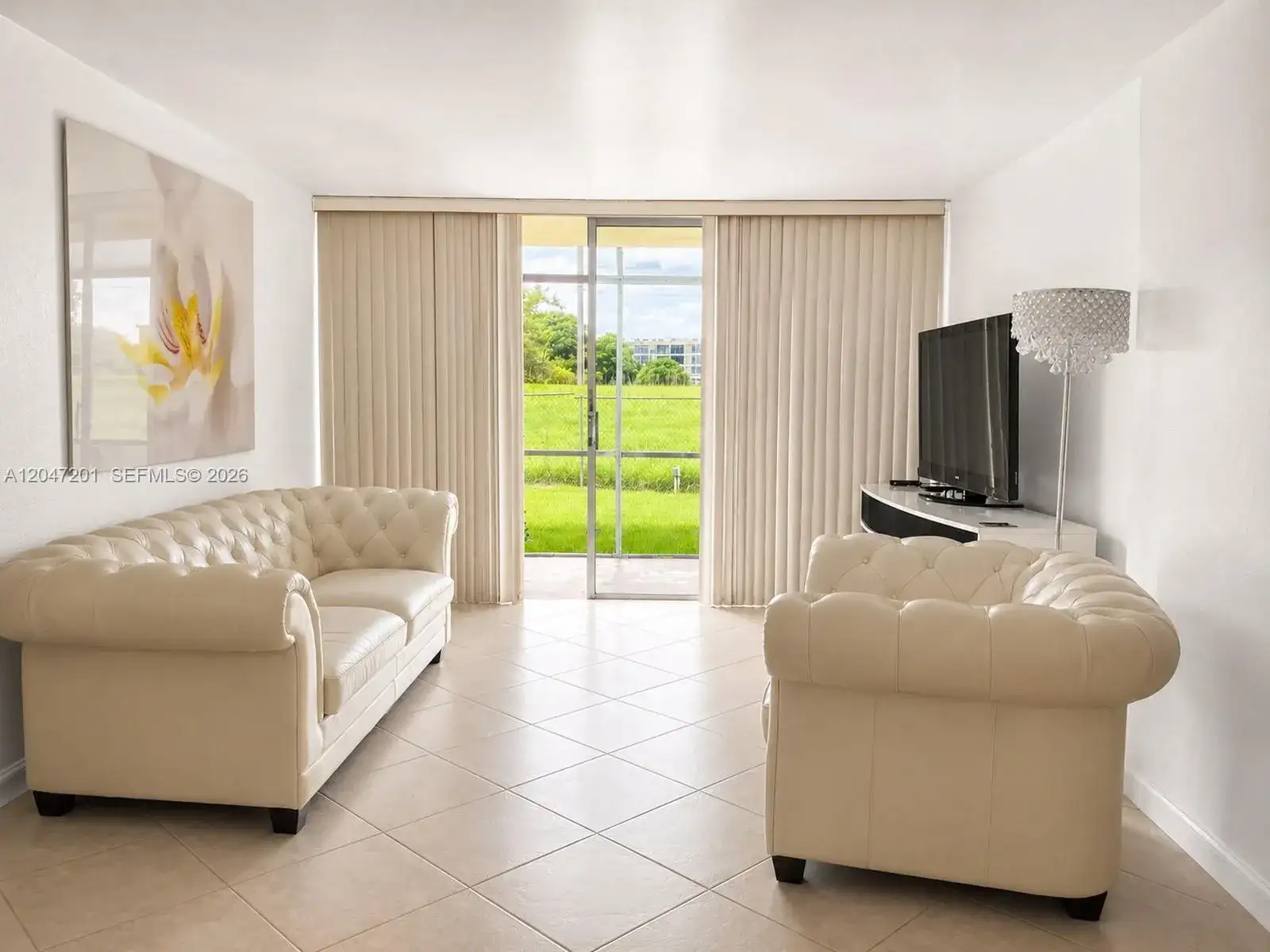 8870 Fontainebleau Blvd # 106, Miami FL 33172 photo 2