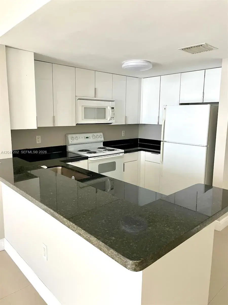1250 S Miami Ave # 2111, Miami FL 33130