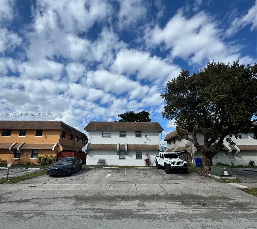 1741 SW 40th Ter, Fort Lauderdale FL 33317