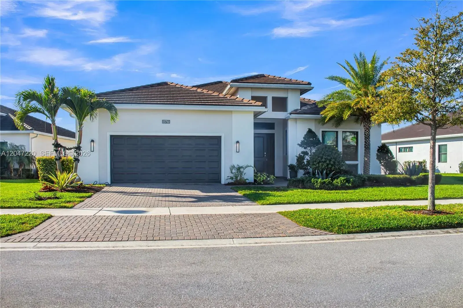 15750 Longboat Key Dr, Westlake FL 33470