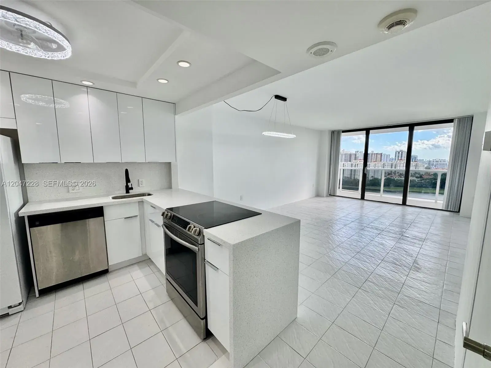 3675 N Country Club Dr # 2007, Aventura FL 33180