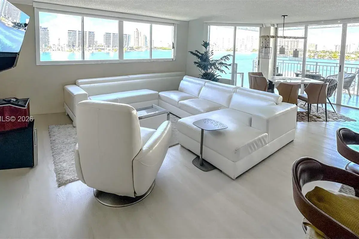 18000 N Bay Rd # 603, Sunny Isles Beach FL 33160
