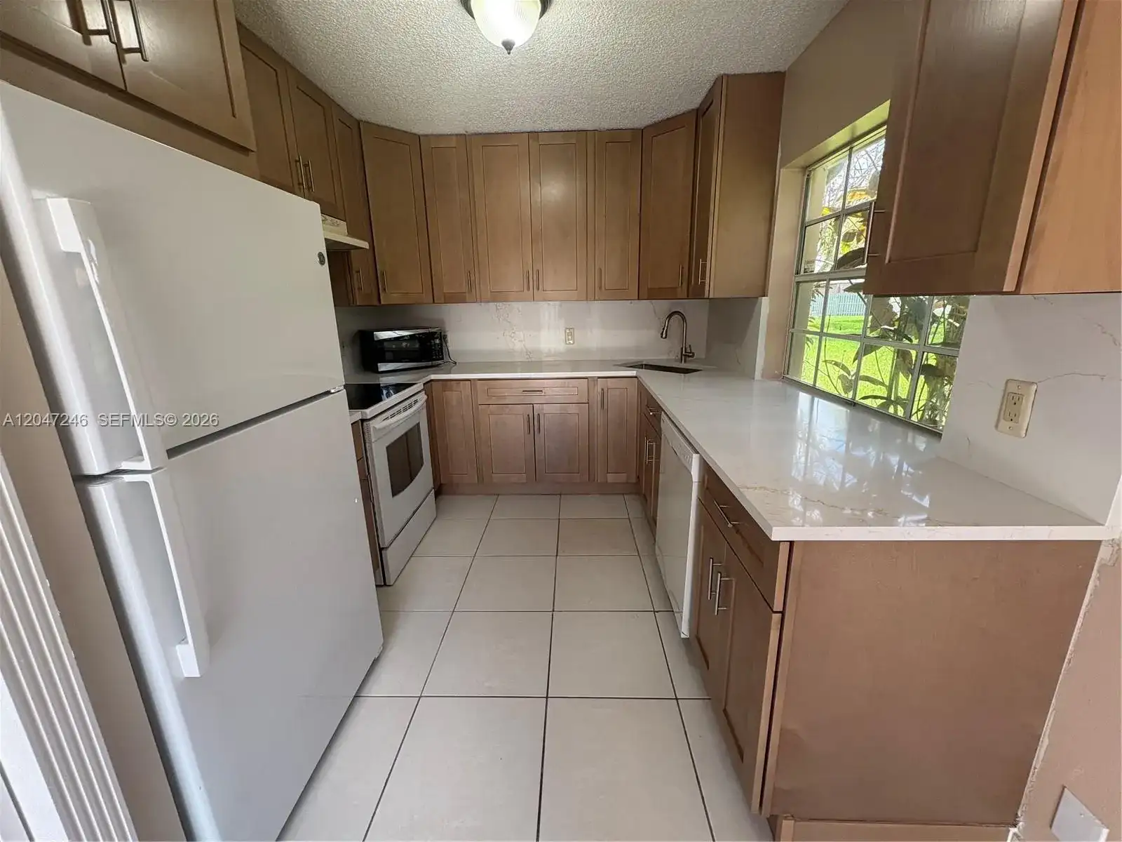 1479 Springside Dr, Weston FL 33326 photo 3