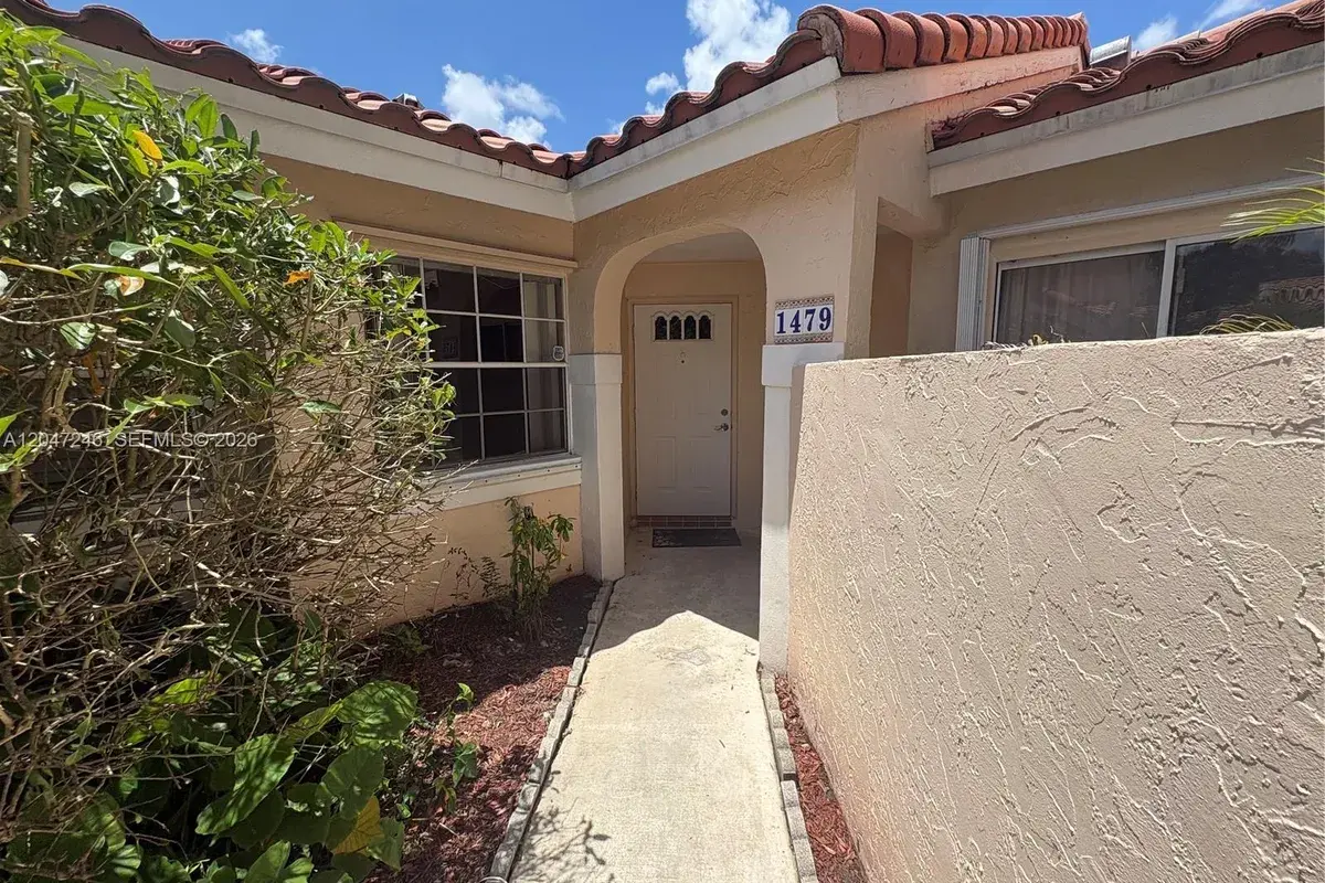 1479 Springside Dr, Weston FL 33326