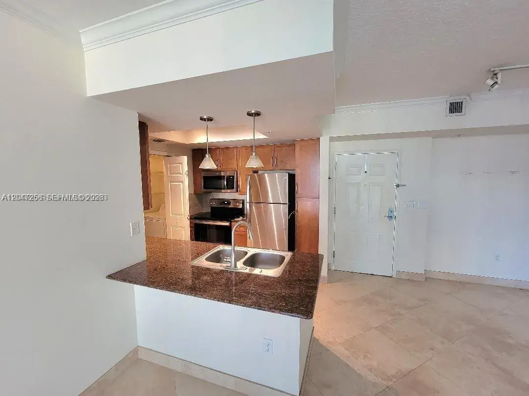 2000 N Bayshore Dr # 707, Miami FL 33137