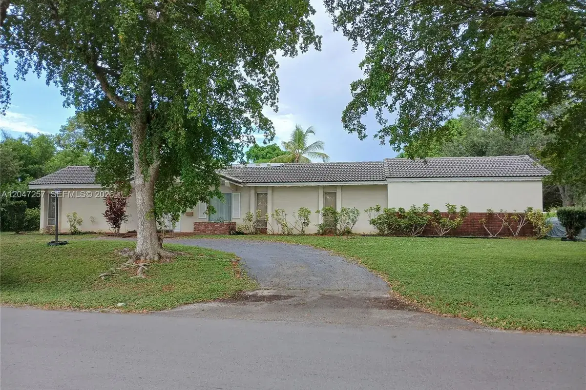 8500 NW 38th St, Coral Springs FL 33065