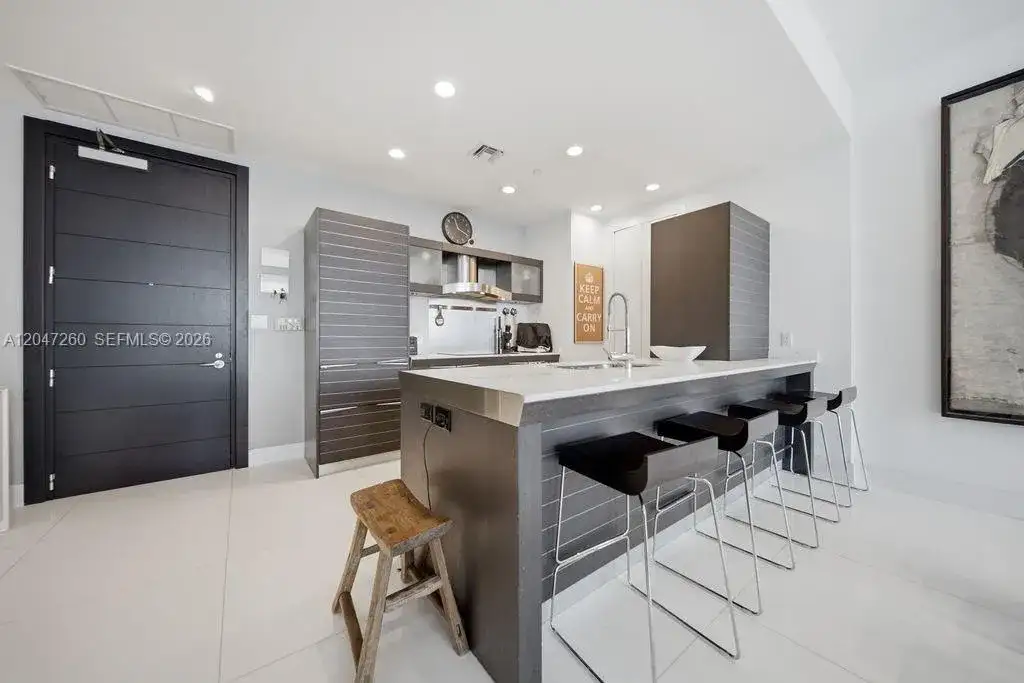 200 Biscayne Boulevard Way # 5110, Miami FL 33131 photo 4