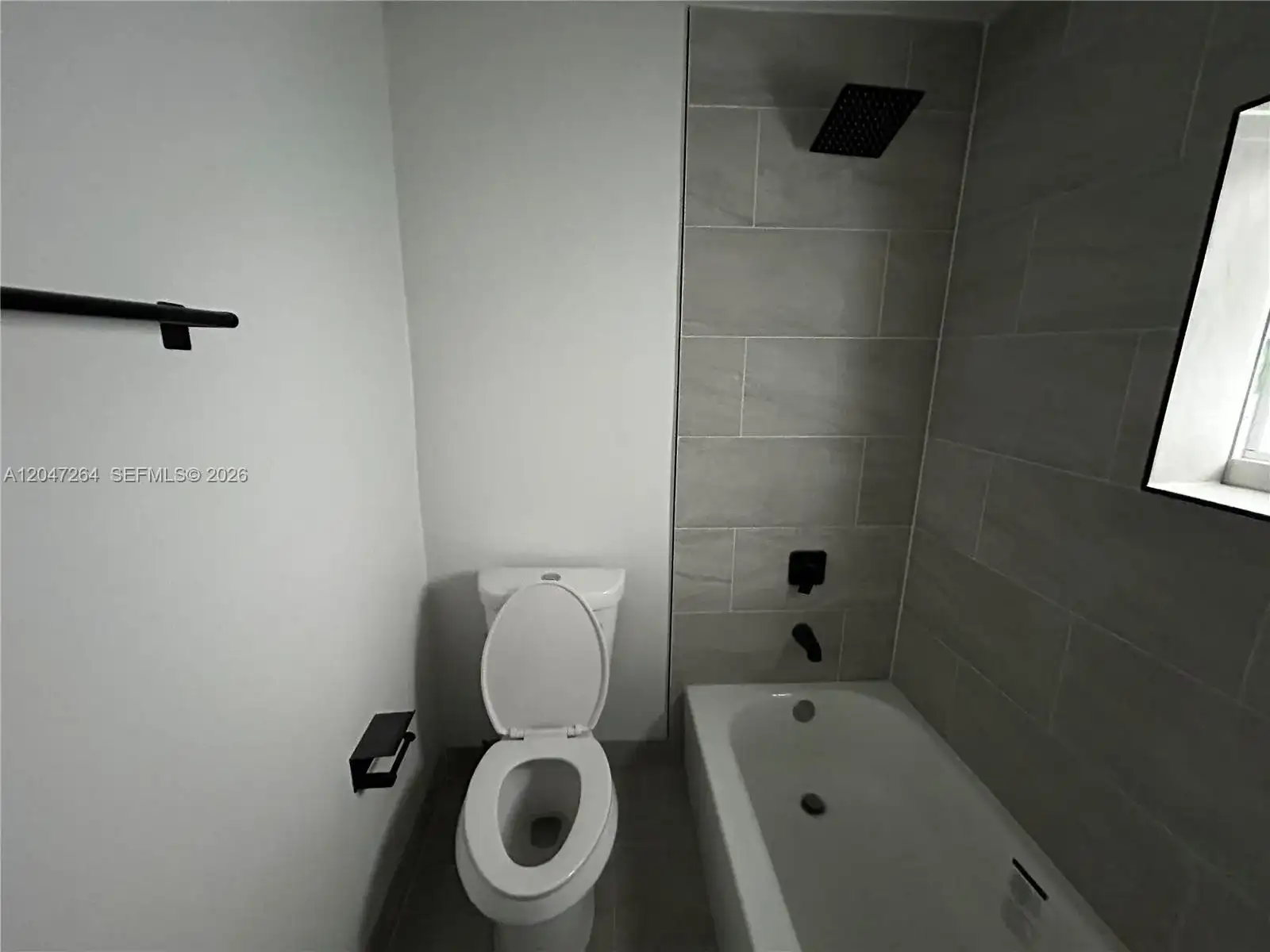 4429 SW 21st St, West Park FL 33023 photo 3