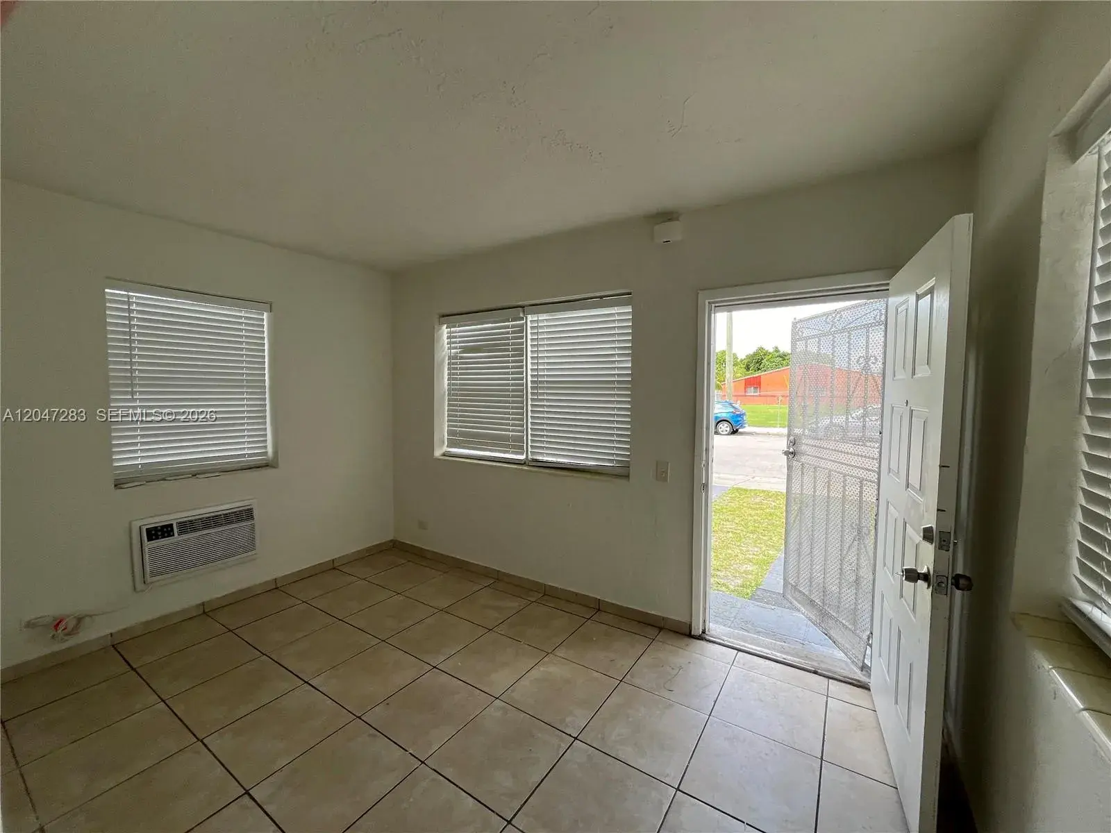 733 NW 4th Ave, Miami FL 33136
