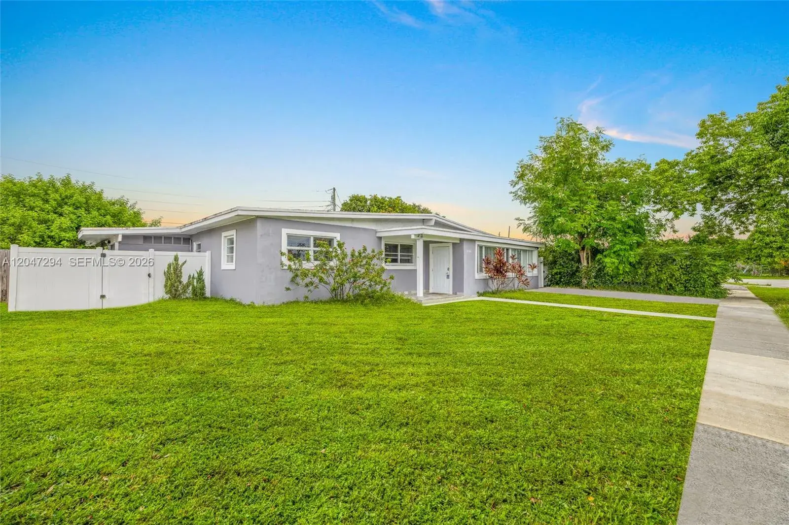 18100 NW 7th Pl, Miami Gardens FL 33169