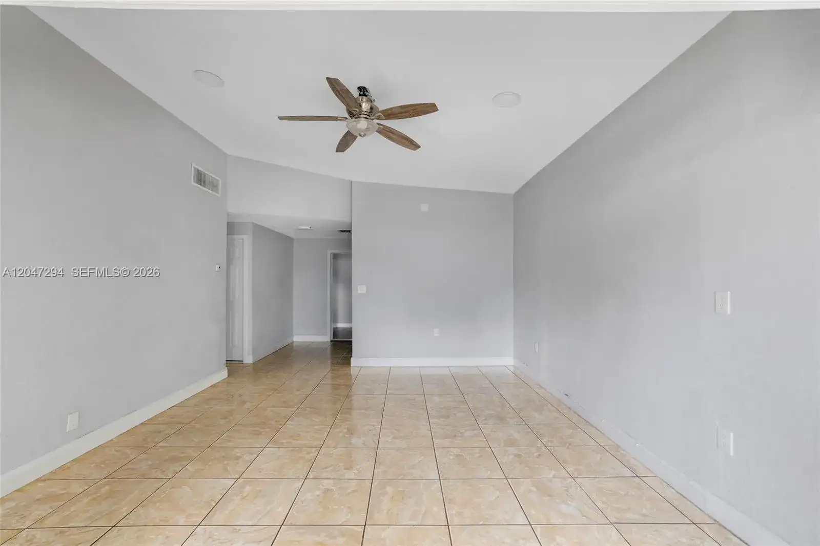 18100 NW 7th Pl, Miami Gardens FL 33169 photo 4