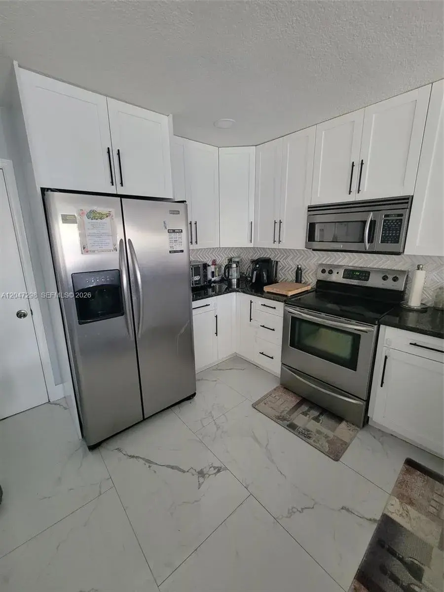 6606 Saltaire Ter, Margate FL 33063