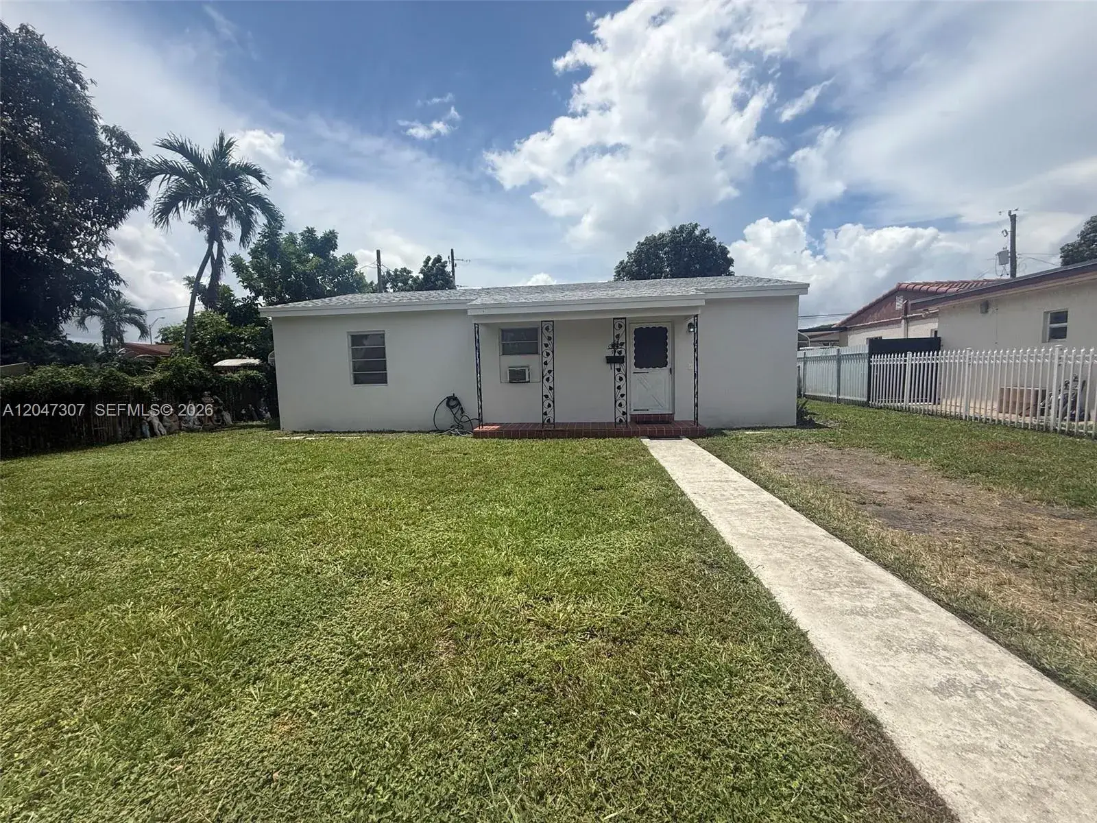 790 E 6th Pl, Hialeah FL 33010