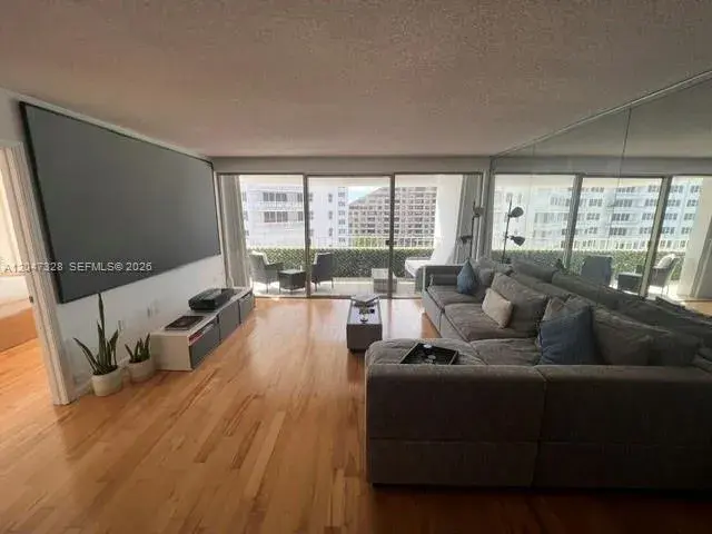 199 Ocean Lane Dr # 903, Key Biscayne FL 33149
