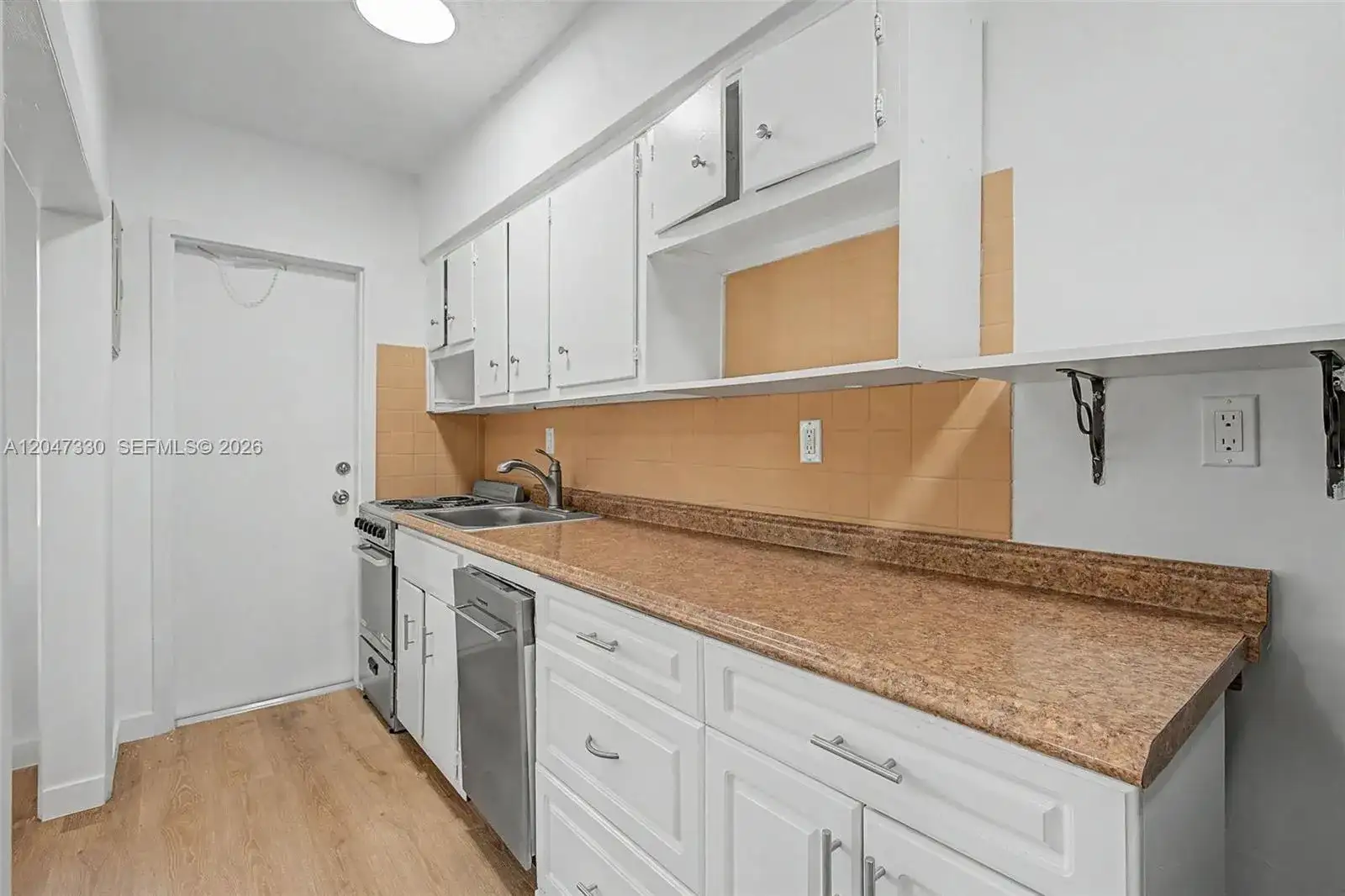 60 NW 79th St # 27, Miami FL 33150 photo 4