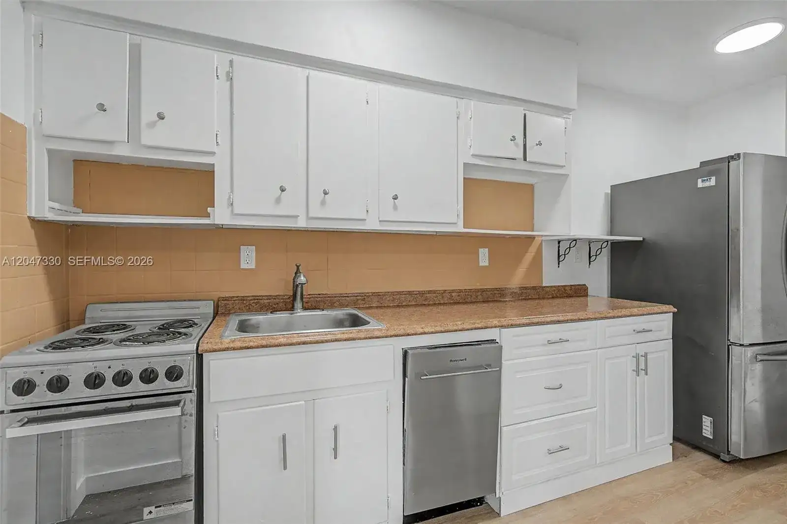 60 NW 79th St # 27, Miami FL 33150 photo 5