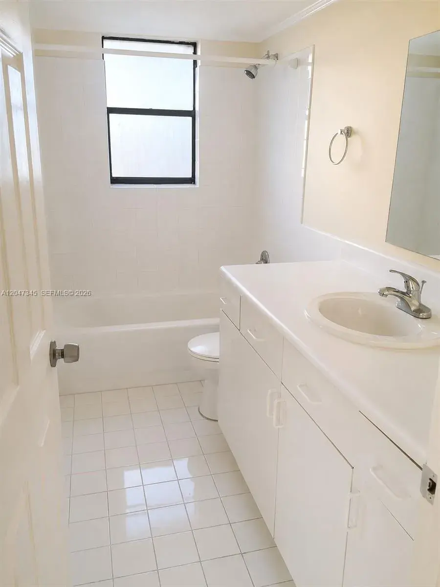 500 NE 2nd St # 419, Dania Beach FL 33004