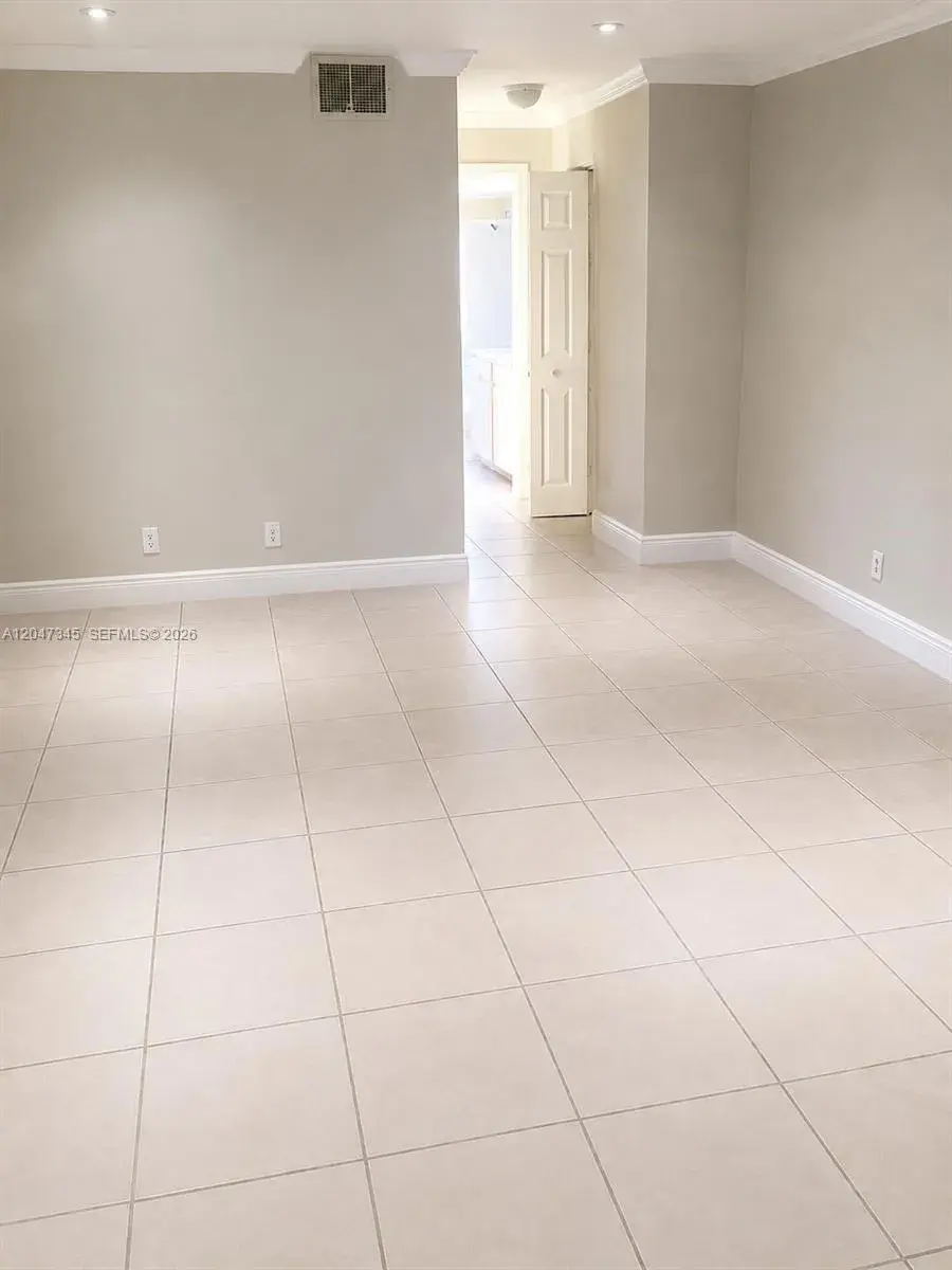 500 NE 2nd St # 419, Dania Beach FL 33004