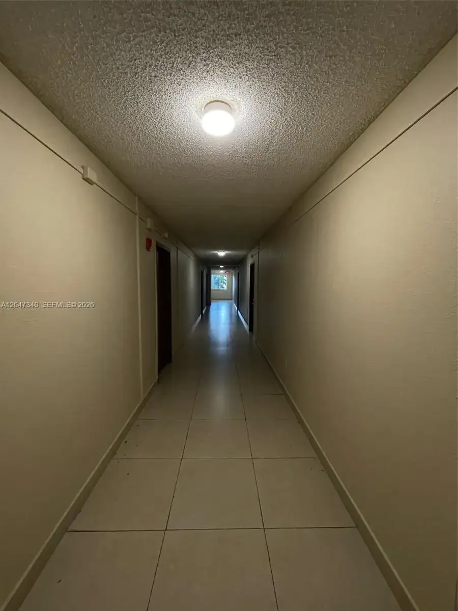6950 Miami Gardens Dr # 312A, Hialeah FL 33015 photo 5