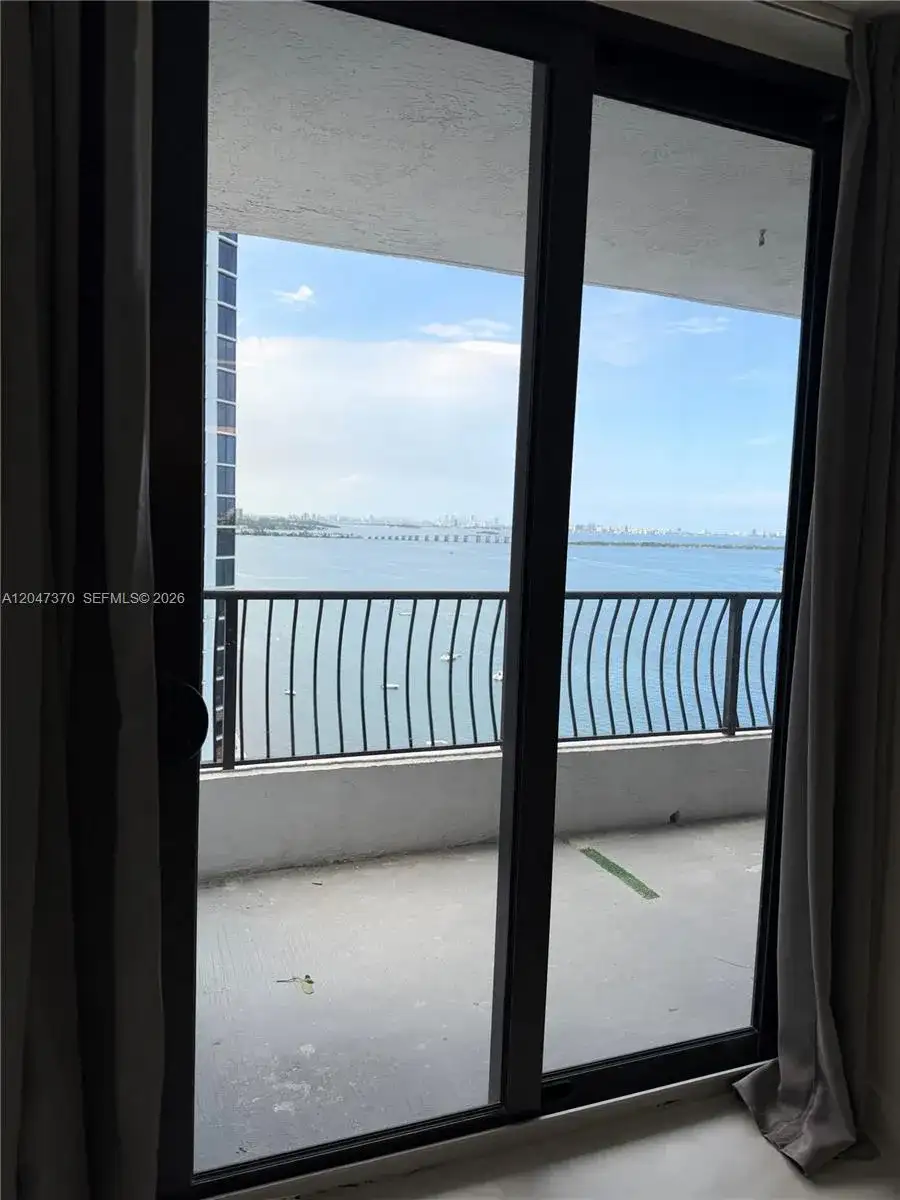 555 NE 15th St # 23D, Miami FL 33132 photo 3