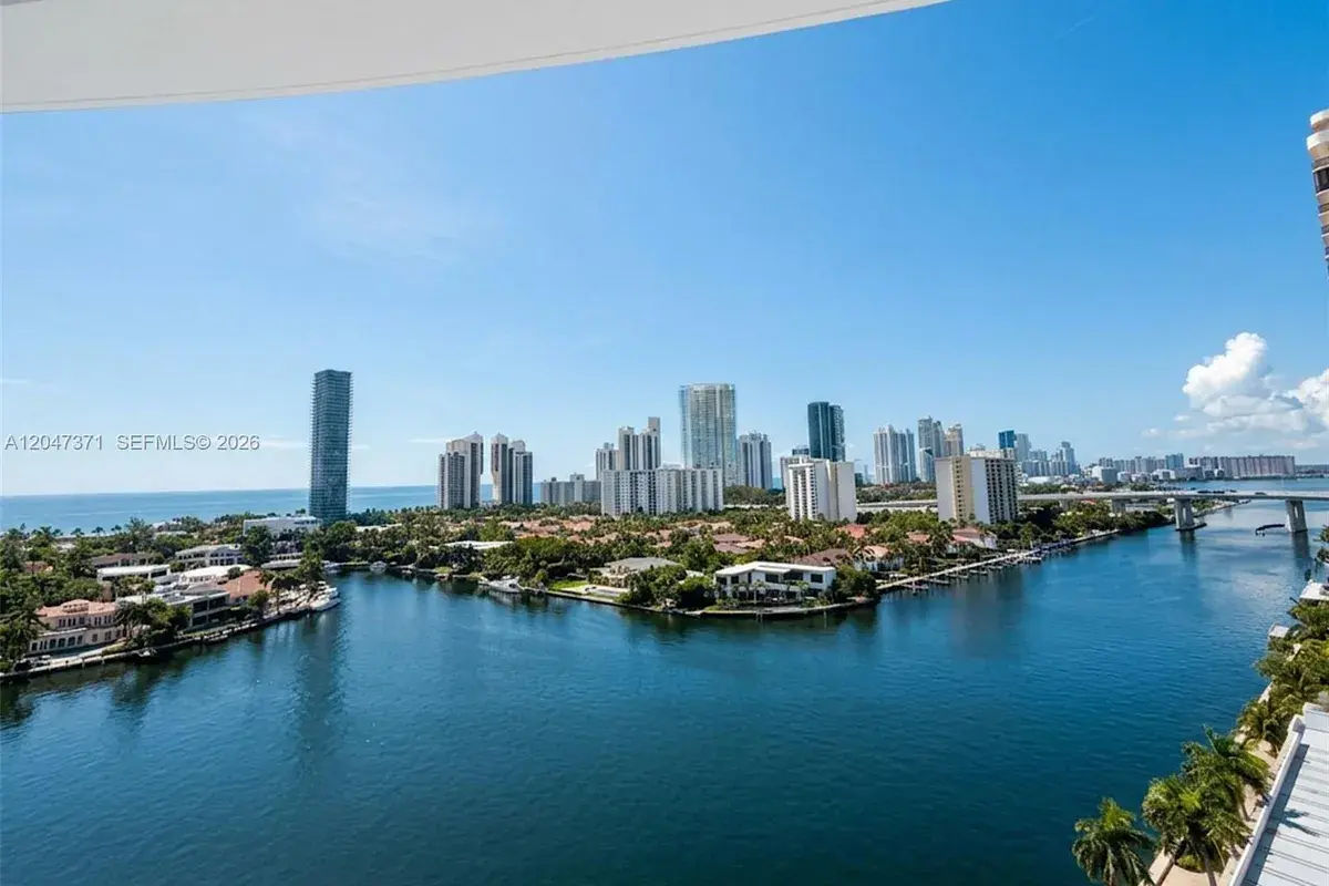 19707 Turnberry Way # 16G, Aventura FL 33180
