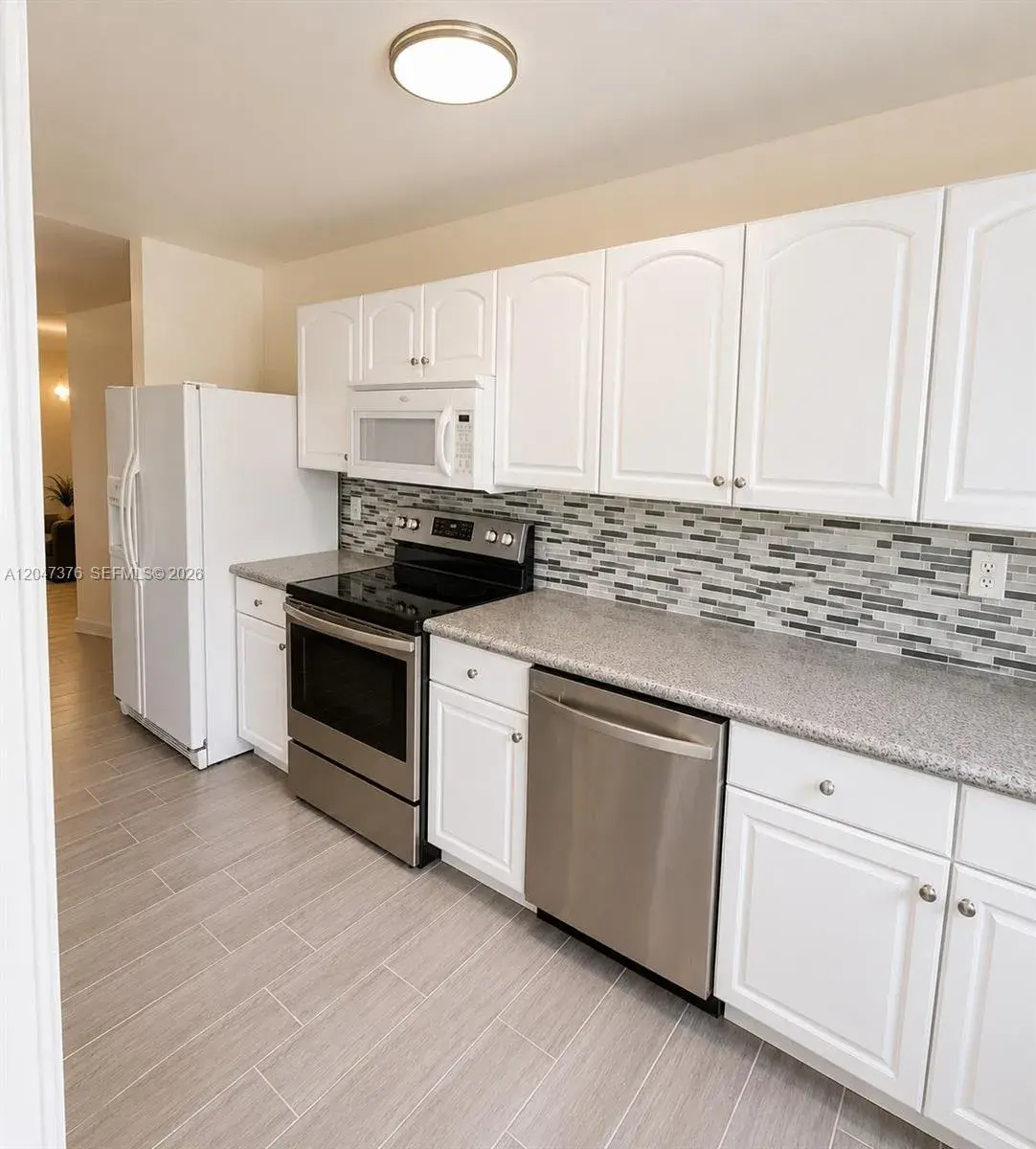 270 E Layne Blvd # 110, Hallandale Beach FL 33009