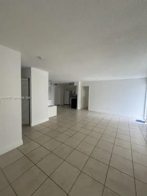 6901 Thomas St, Hollywood FL 33024