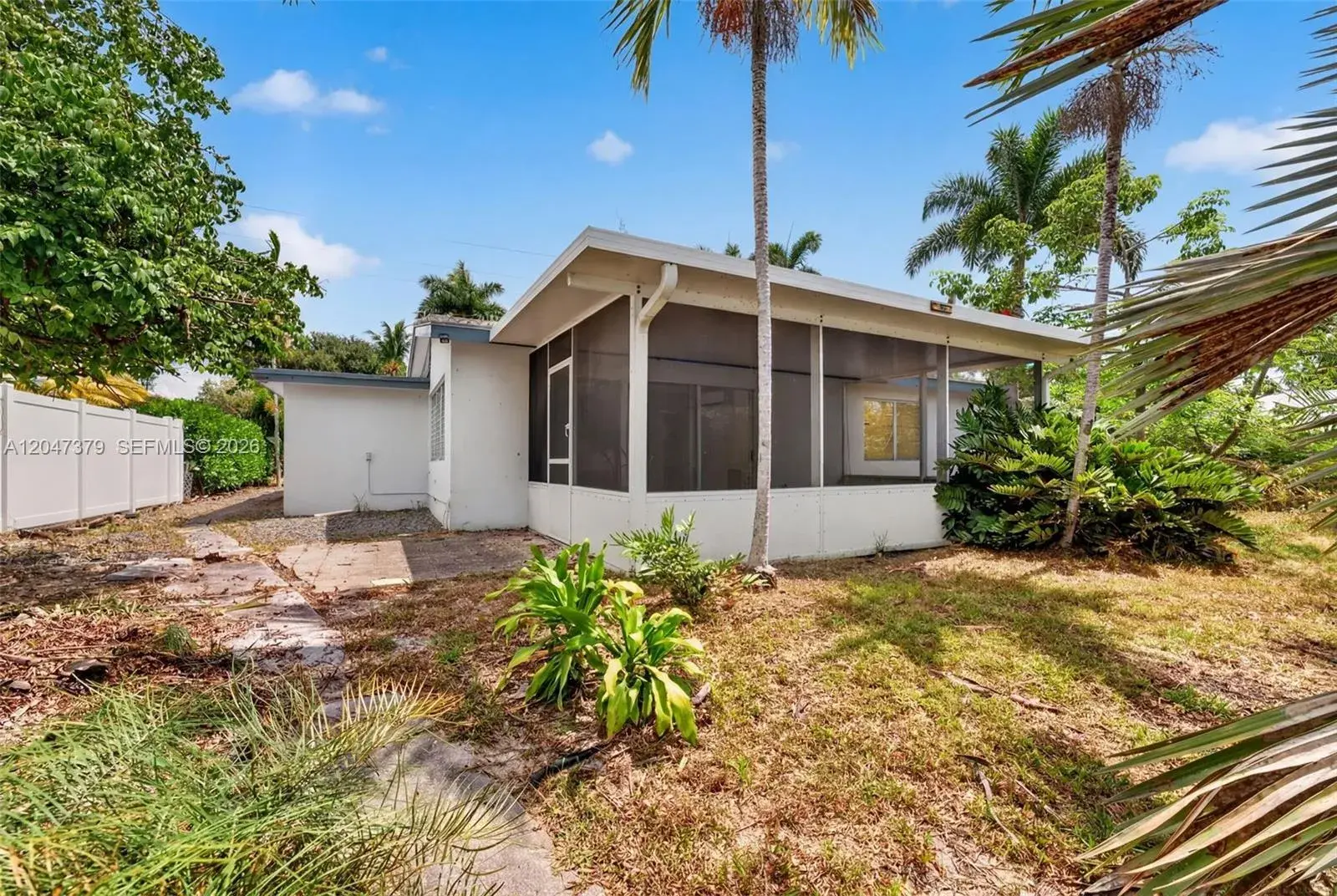 2472 SE 13th Ct, Pompano Beach FL 33062