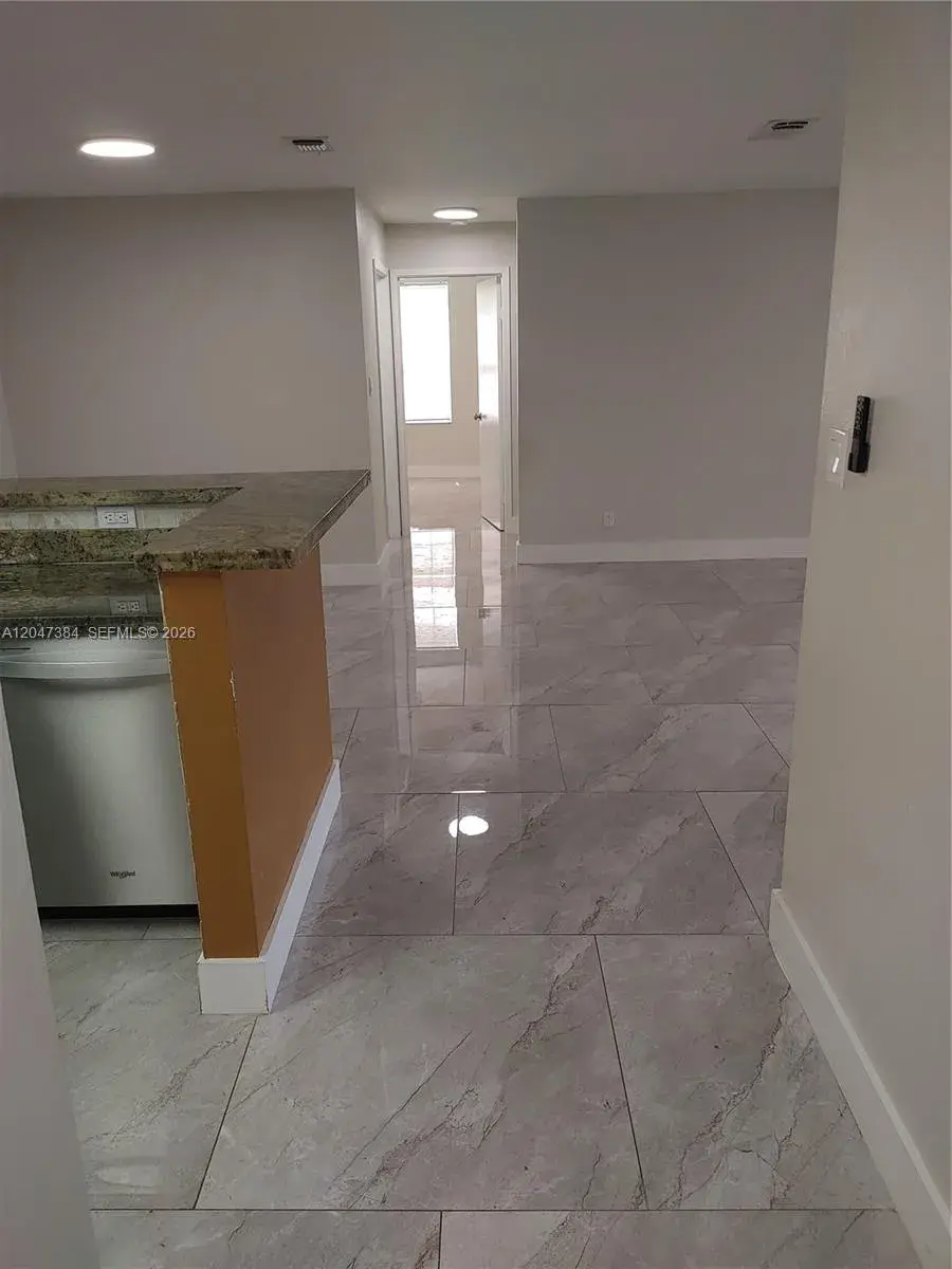 11225 W Atlantic Blvd # 106, Coral Springs FL 33071