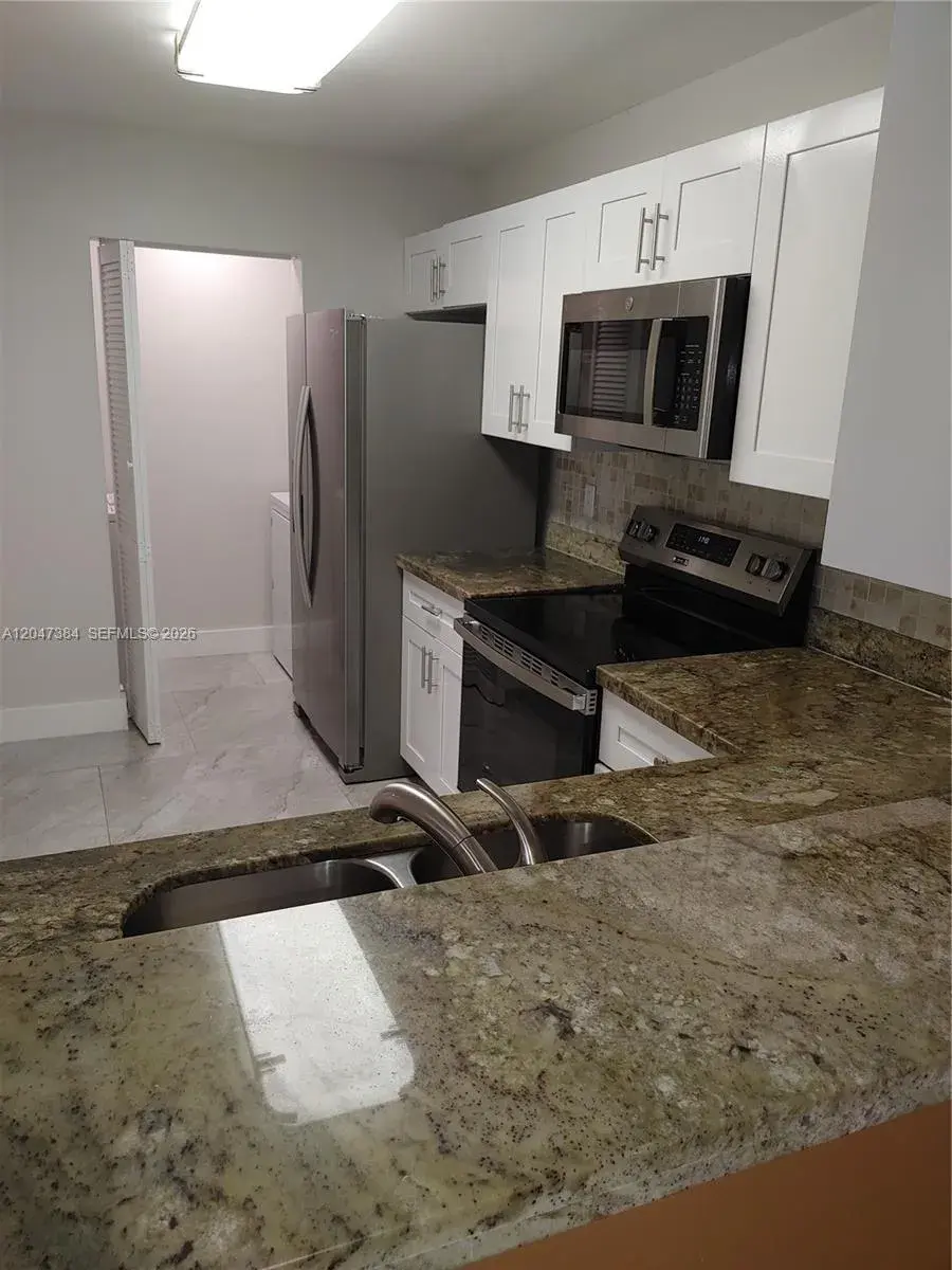 11225 W Atlantic Blvd # 106, Coral Springs FL 33071