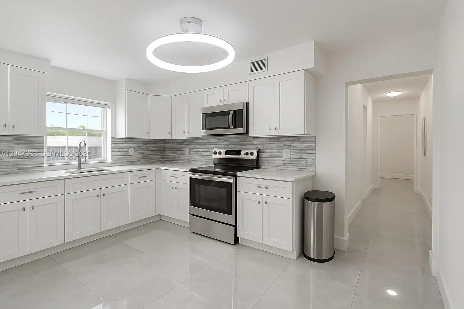 10241 Dominican Dr, Cutler Bay FL 33189 photo 4