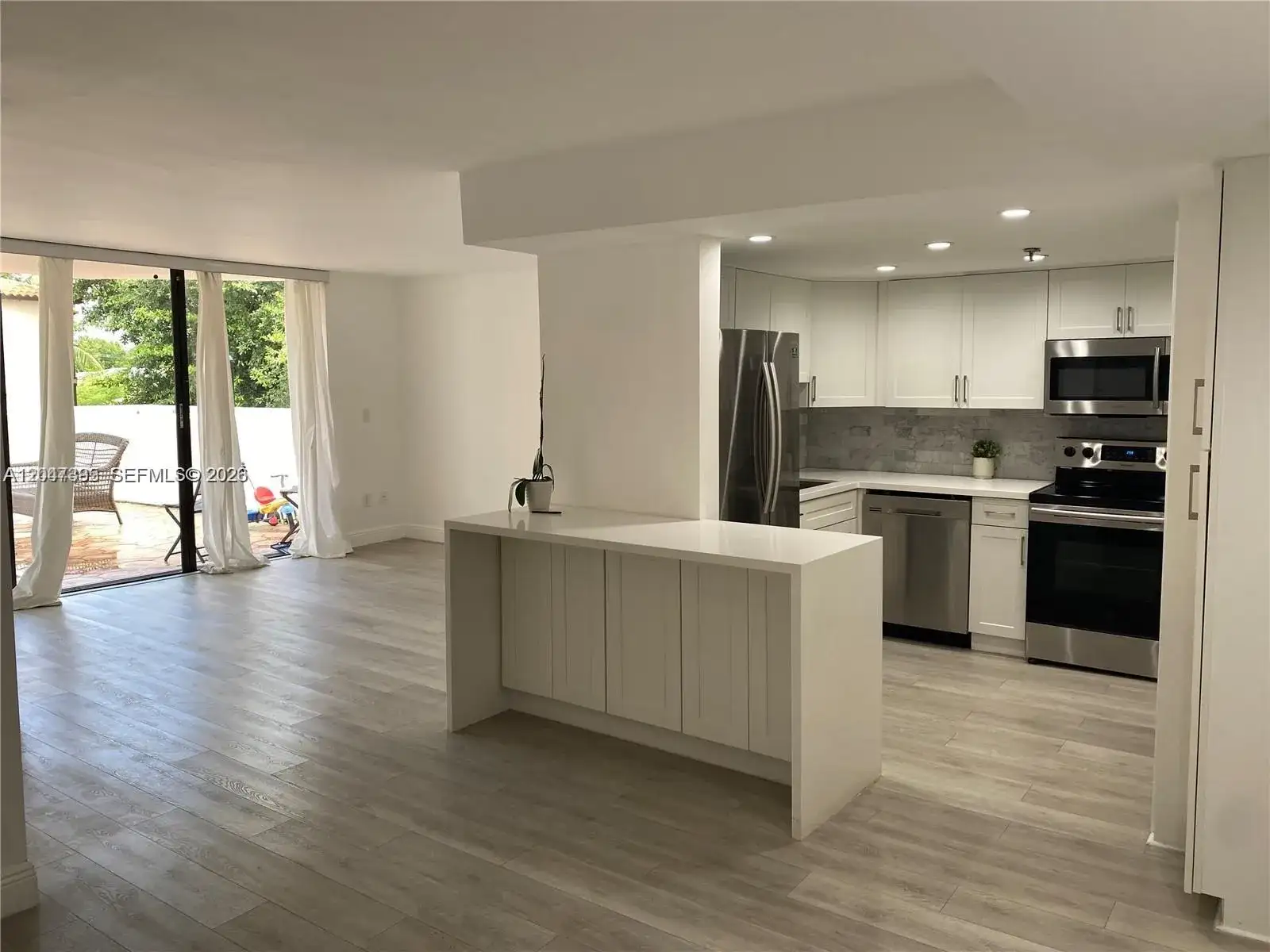 911 E Ponce De Leon Blvd # 301, Coral Gables FL 33134 photo 3