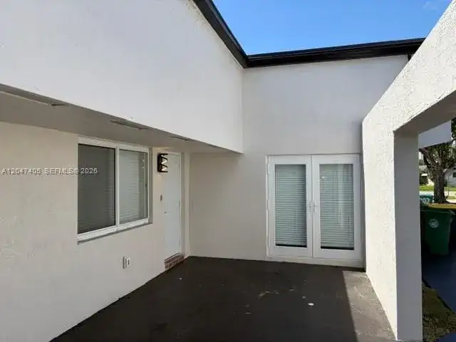 206 NE 1st Ct, Dania Beach FL 33004 photo 3