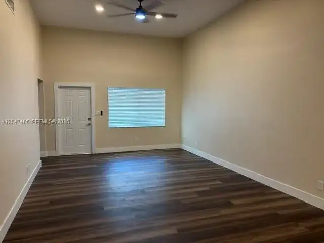 206 NE 1st Ct, Dania Beach FL 33004 photo 4