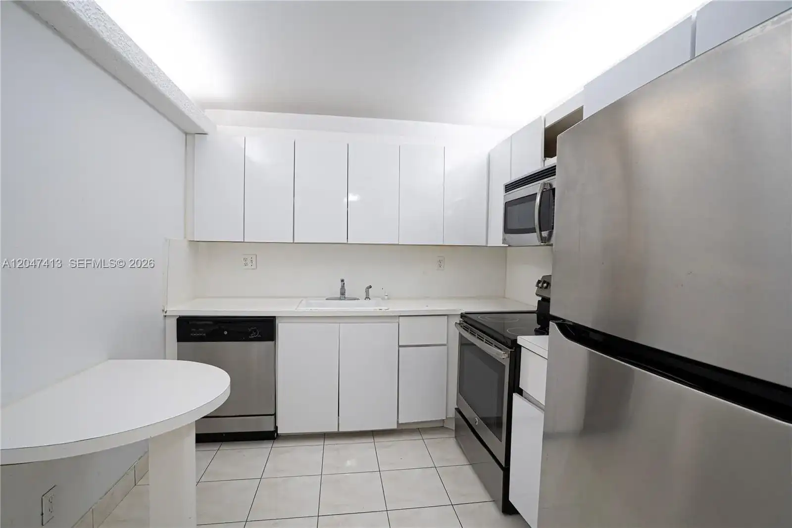 600 Three Islands Blvd # 316, Hallandale Beach FL 33009