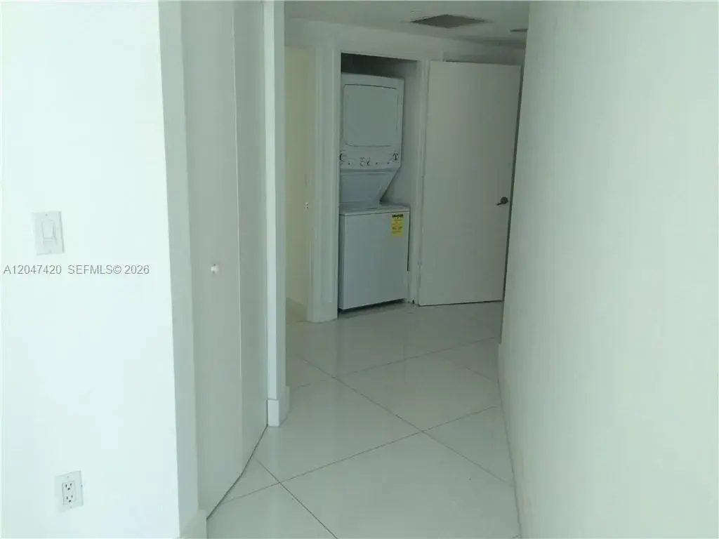 55 SE 6th St # 2807, Miami FL 33131