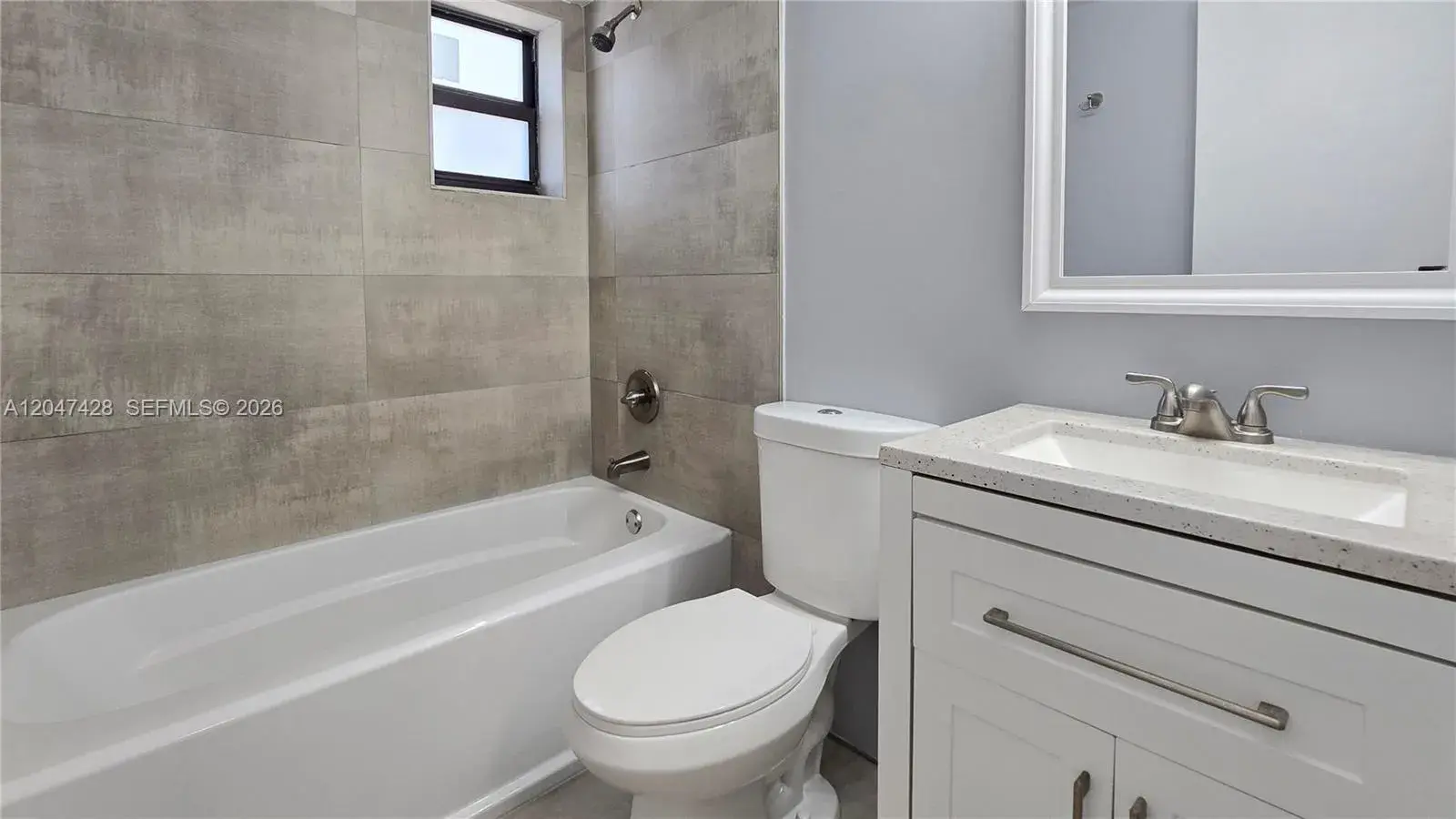 50 W 28th St # 52, Hialeah FL 33010