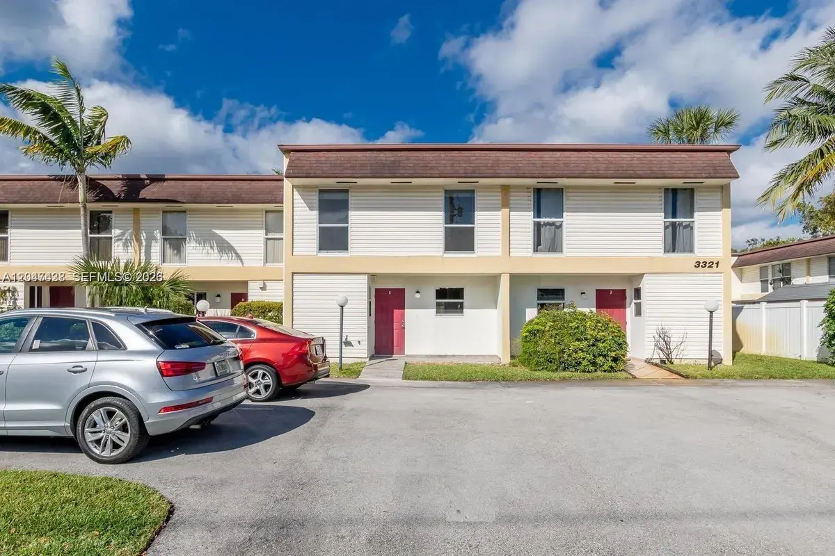 3321 Raleigh St # 3H, Hollywood FL 33021