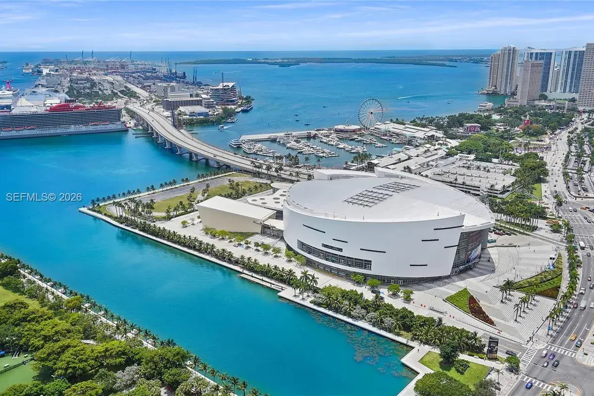 1000 Biscayne Blvd # 4401, Miami FL 33132