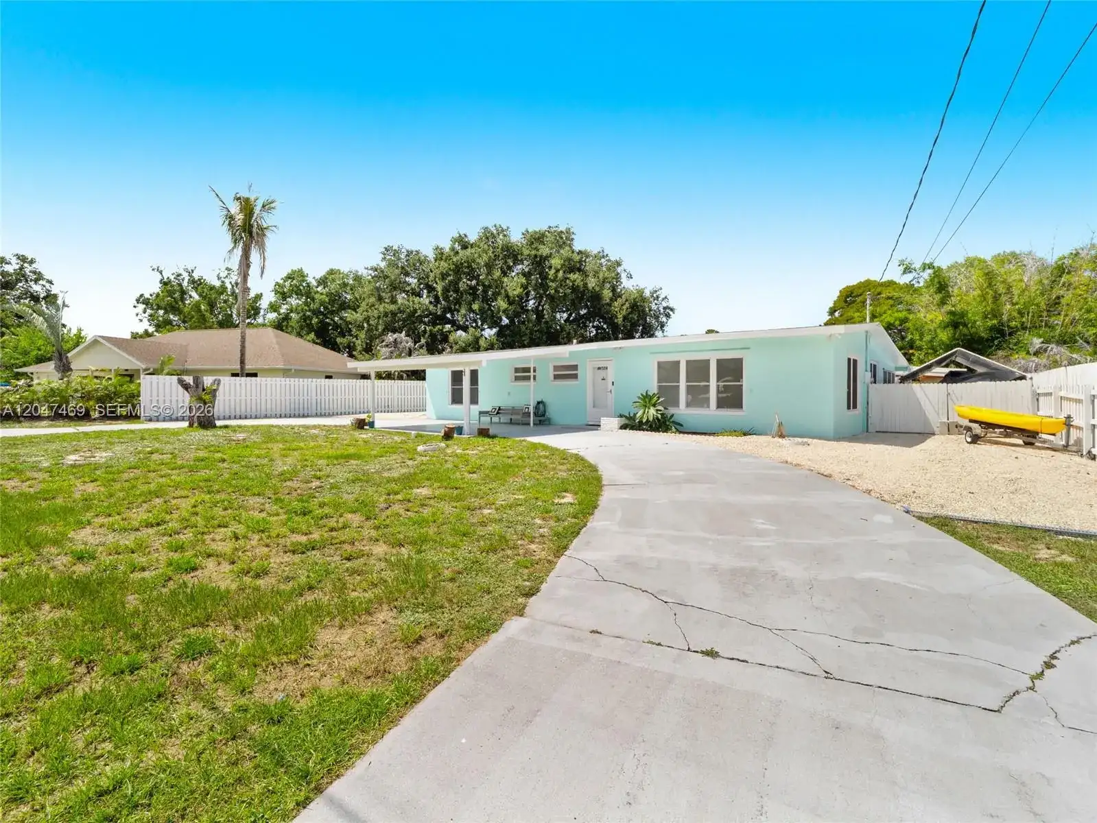 3730 Maple Street, Other City - In The State Of Florida FL 32976 photo 3