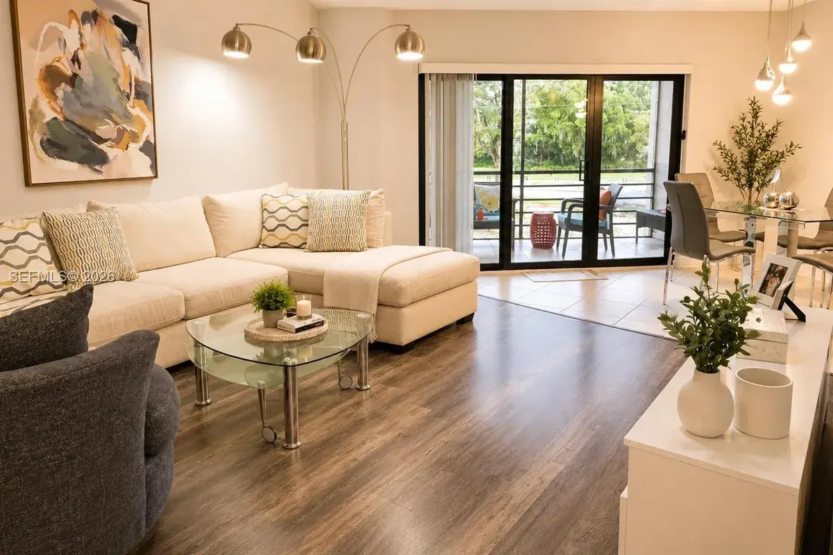 6655 W Broward Blvd # 206, Plantation FL 33317