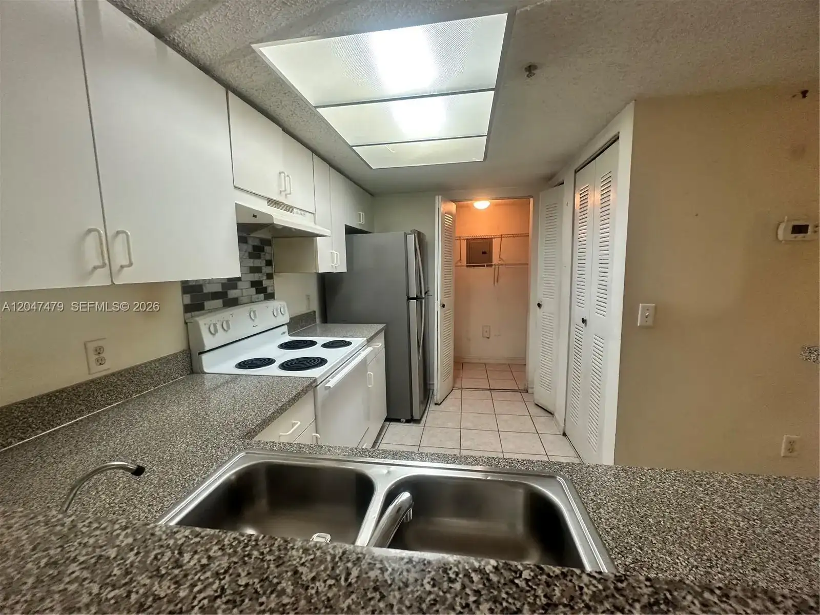 5011 Wiles Rd # 207, Coconut Creek FL 33073 photo 3