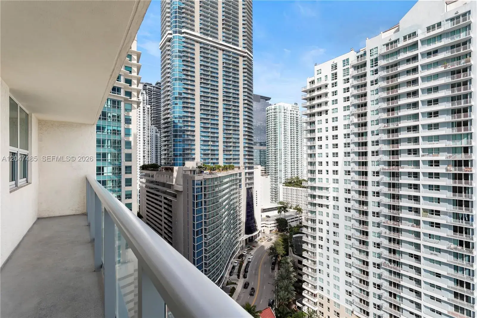 1155 Brickell Bay Dr # 2206, Miami FL 33131