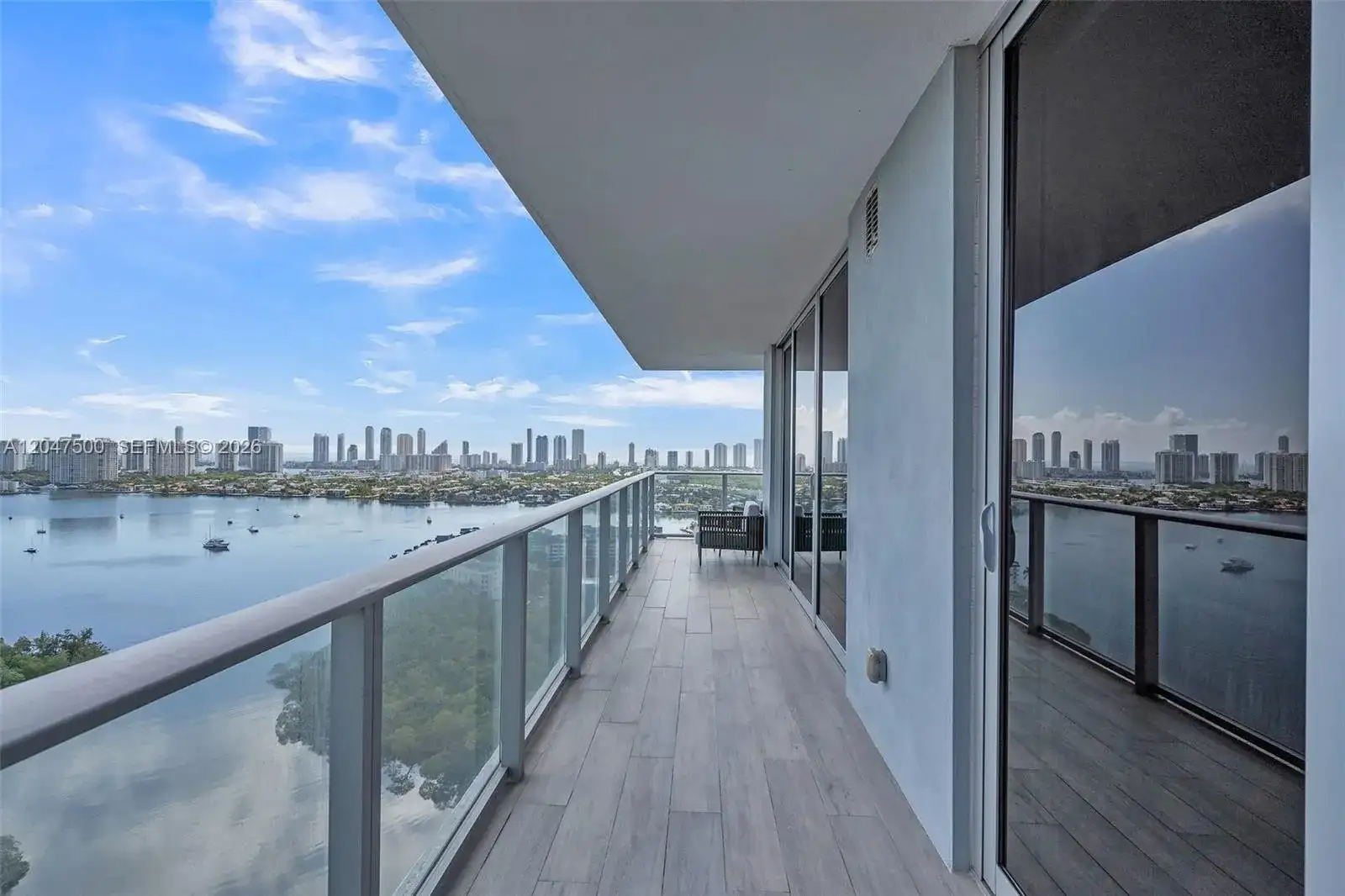16385 Biscayne Blvd # 2707, North Miami Beach FL 33160 photo 3