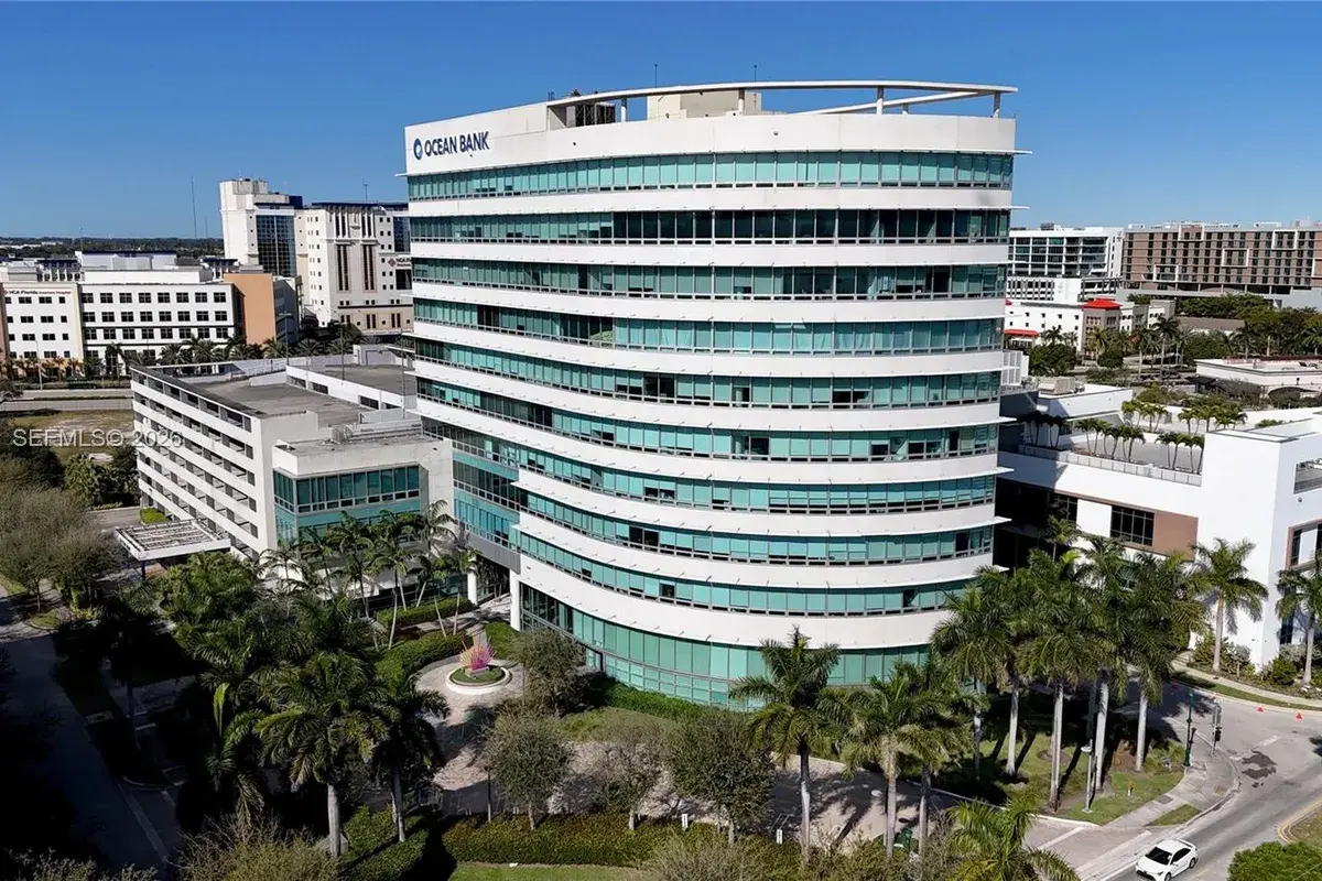 20900 NE 30 TH Ave # 600, Aventura FL 33180