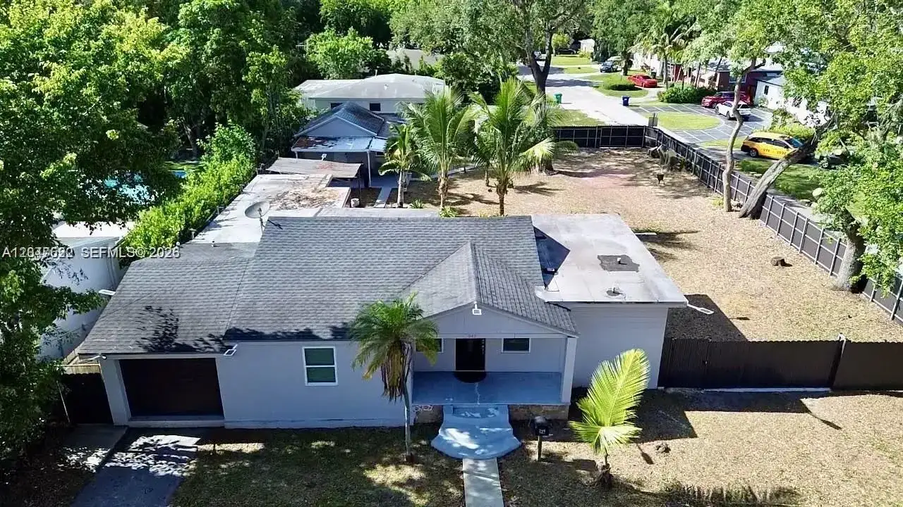 947 NE 149th st # 0, Miami FL 33161 photo 2
