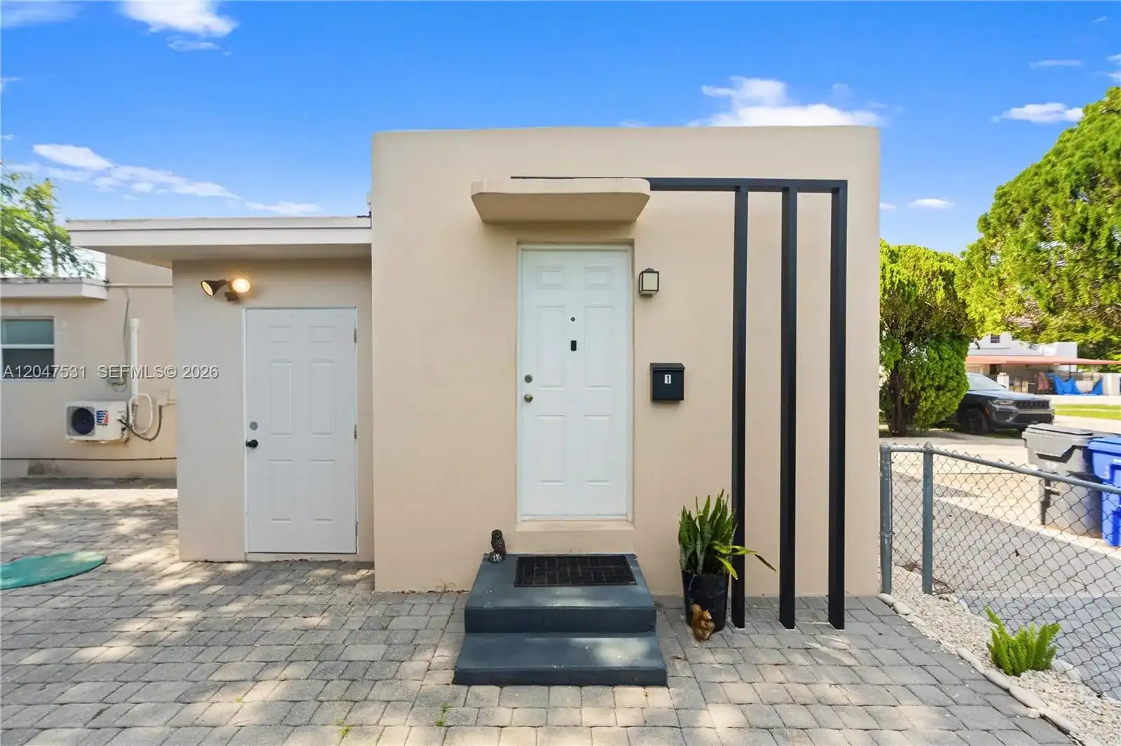 5800 Taylor St # 1, Hollywood FL 33021