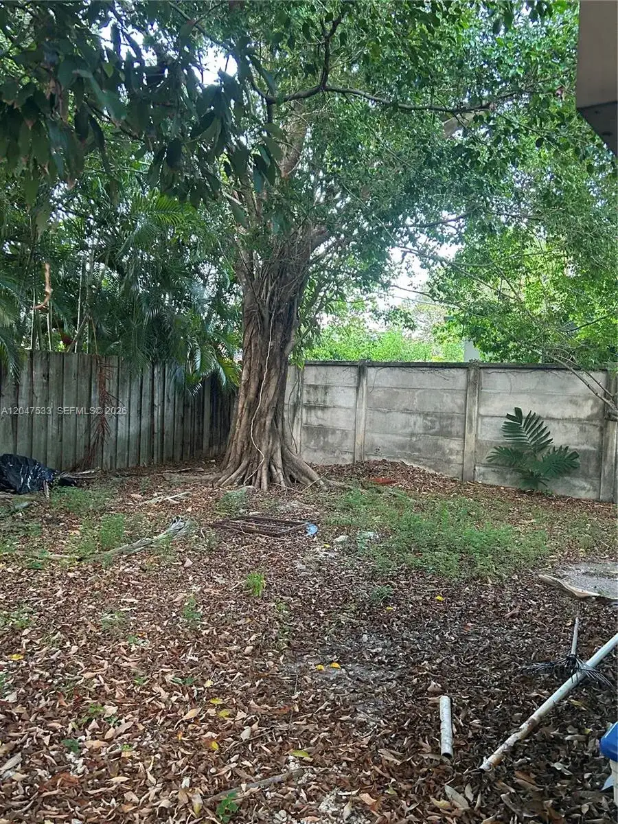 257 W 45th St # 2, Hialeah FL 33012 photo 2